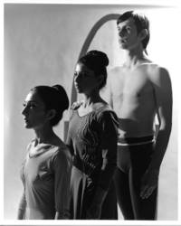 Dancers T-B Mark Haugland, Eileen Pearlman, Kathryn Karipides